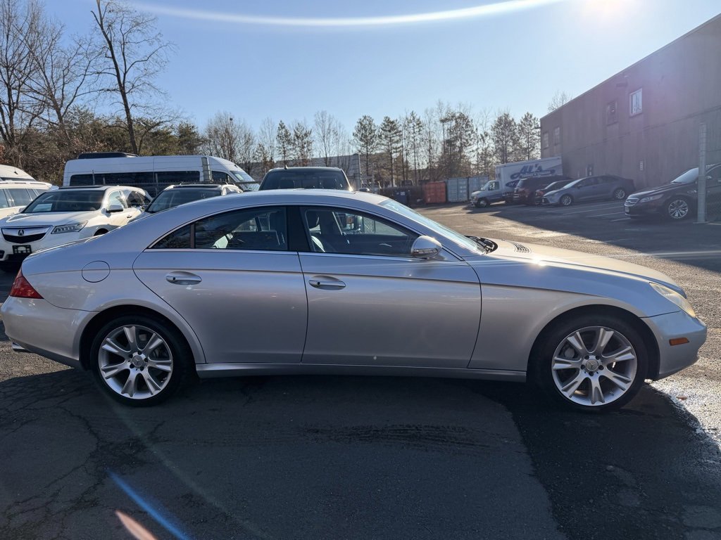 Used 2008 Mercedes-Benz CLS 550 image 6
