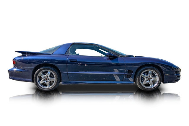 Used 2002 Pontiac Firebird Trans Am RWD image 2