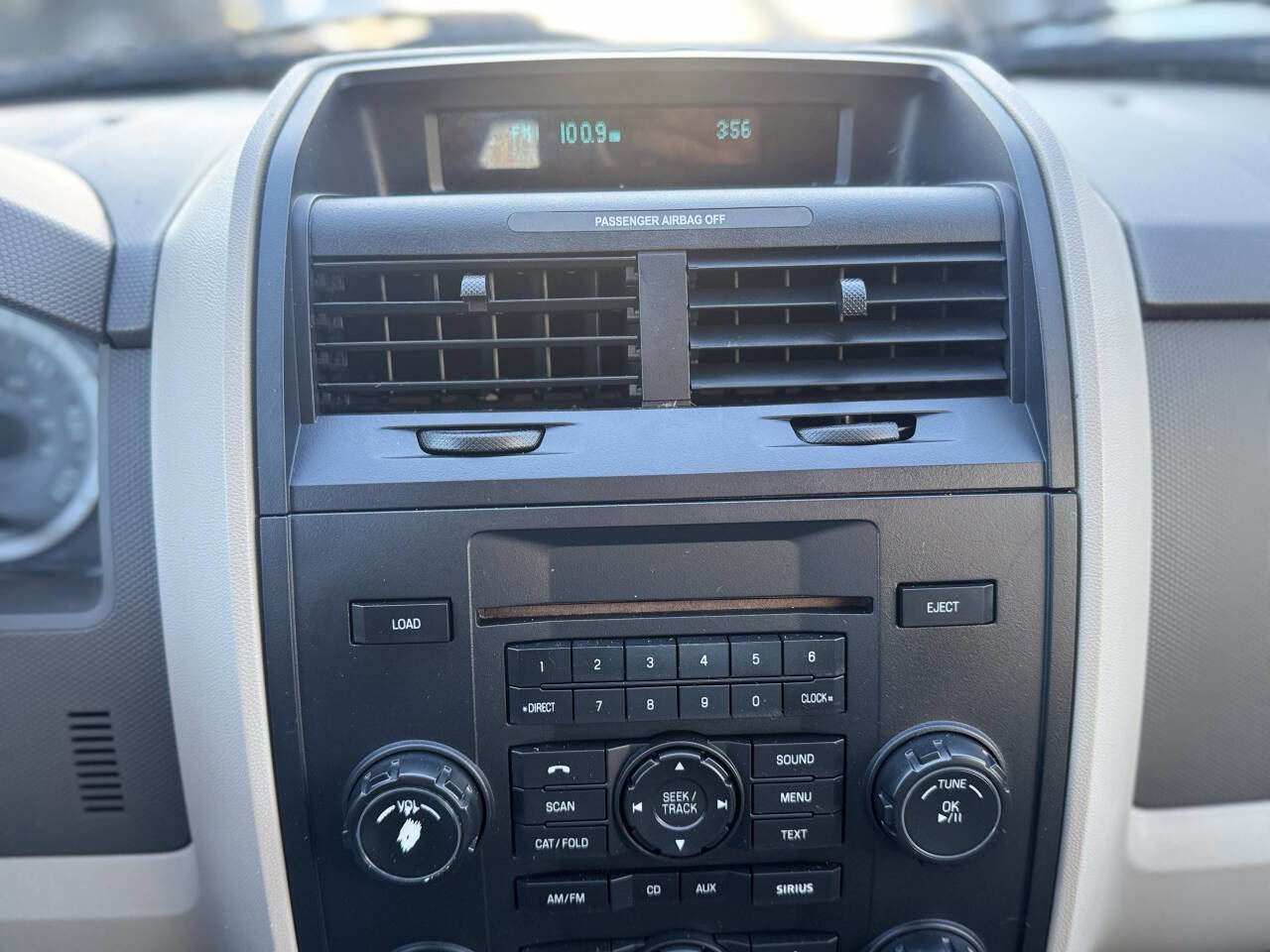 Used 2009 Ford Escape XLS image 18