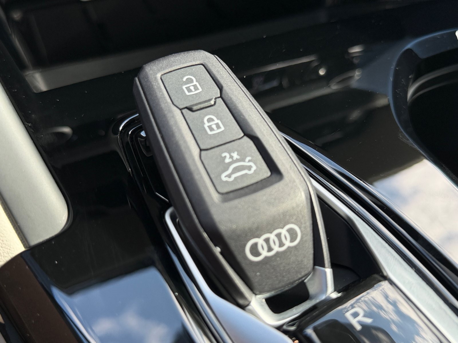 Used 2025 Audi Q5 Premium Plus w/ Premium Plus AWD/4WD image 27