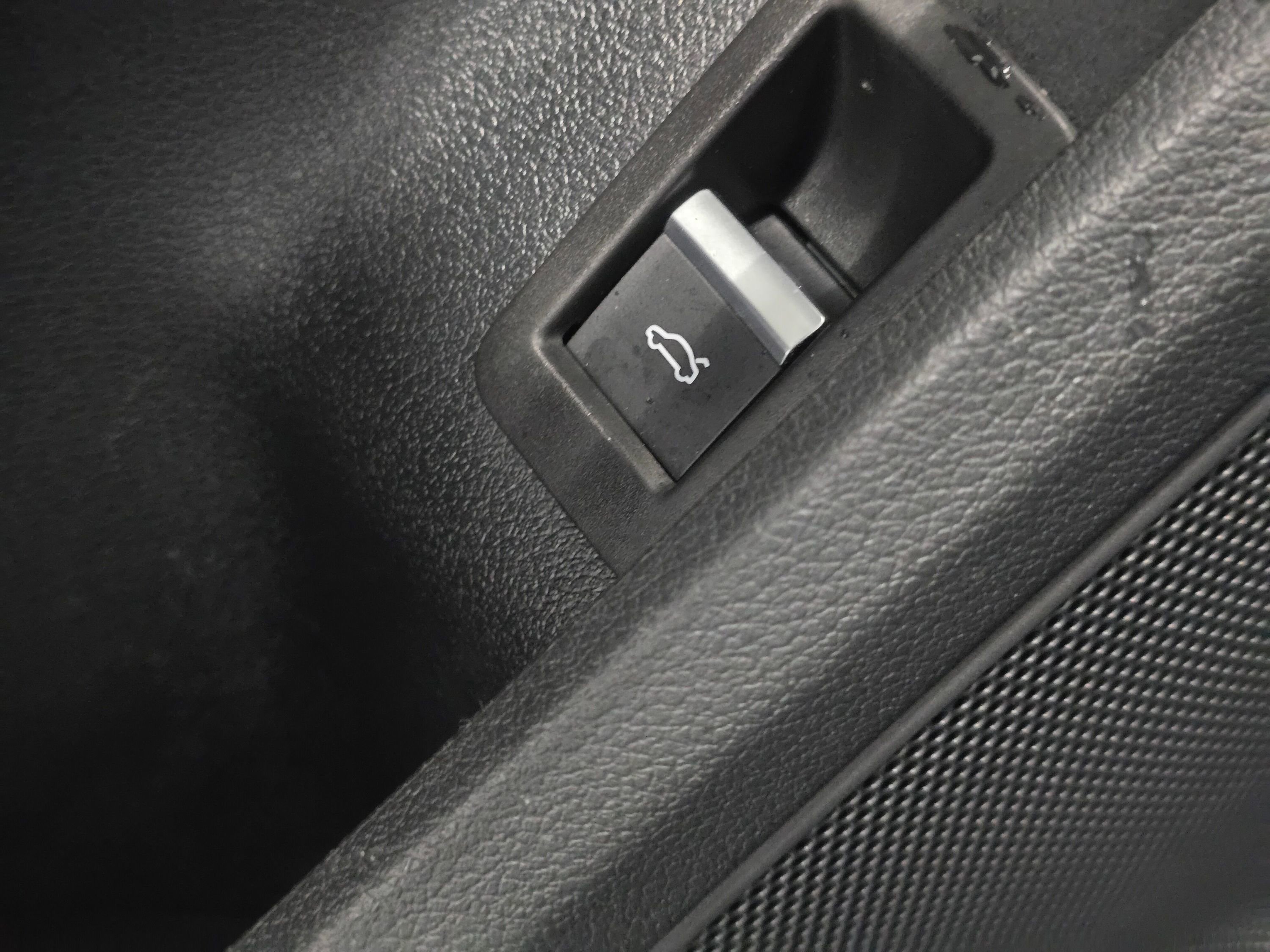 Used 2022 Audi A5 2.0T Premium image 39