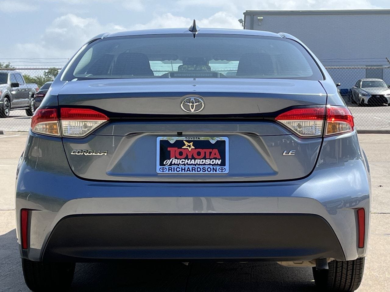 Used 2024 Toyota Corolla LE FWD image 5