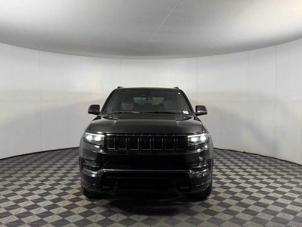 Used 2024 Jeep Grand Wagoneer L Series III w/ Quick Order Packagew 28T AWD/4WD image 5