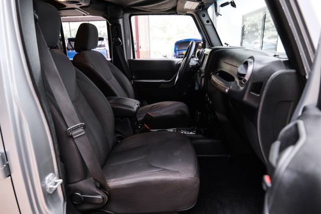 Used 2015 Jeep Wrangler Unlimited Sport AWD/4WD image 62