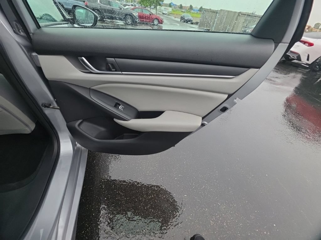 Used 2019 Honda Accord LX image 27