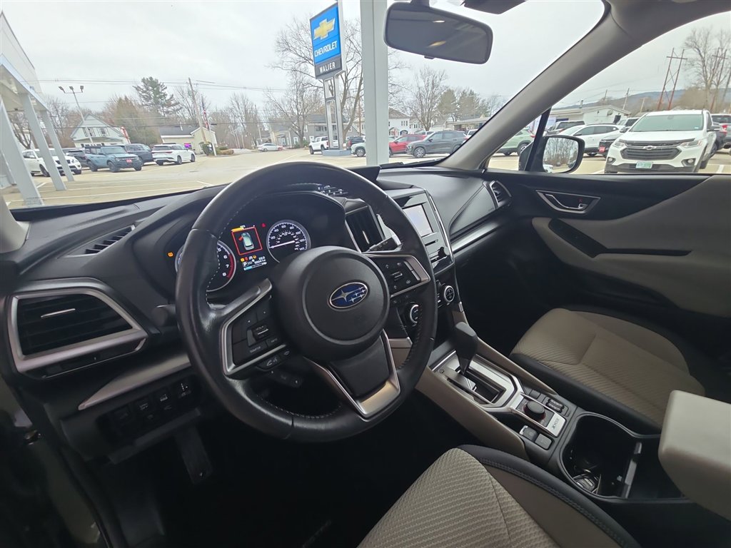 Used 2023 Subaru Forester Premium image 10