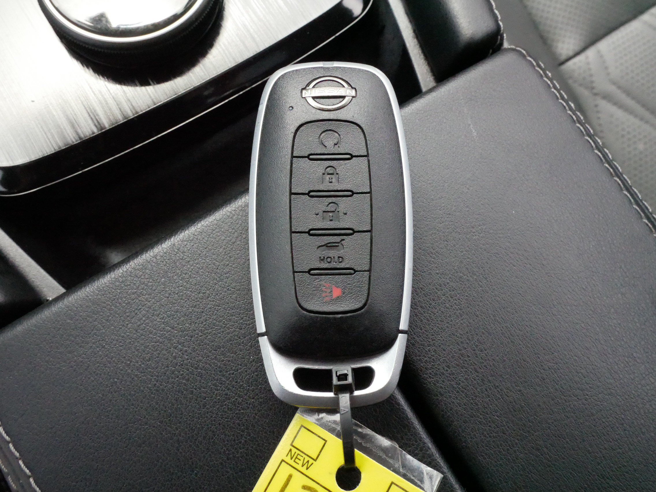 Used 2024 Nissan Rogue Platinum w/ Platinum Premium Package AWD/4WD image 33
