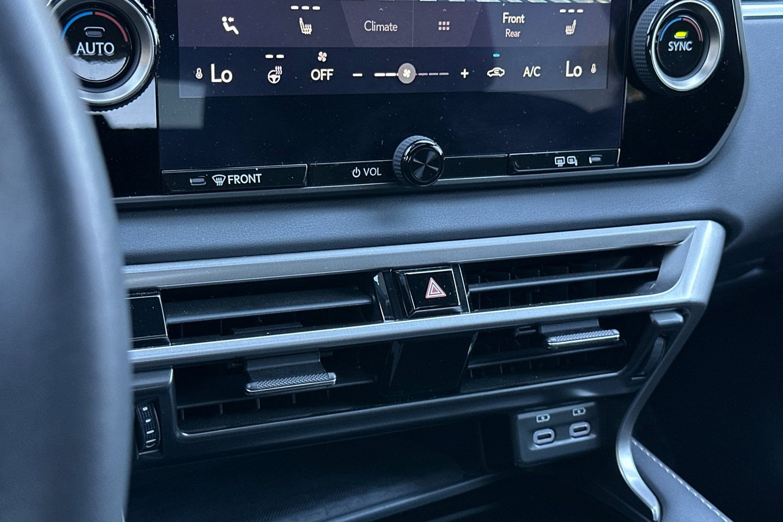 Used 2024 Lexus RX 350 FWD w/ Technology Package image 19