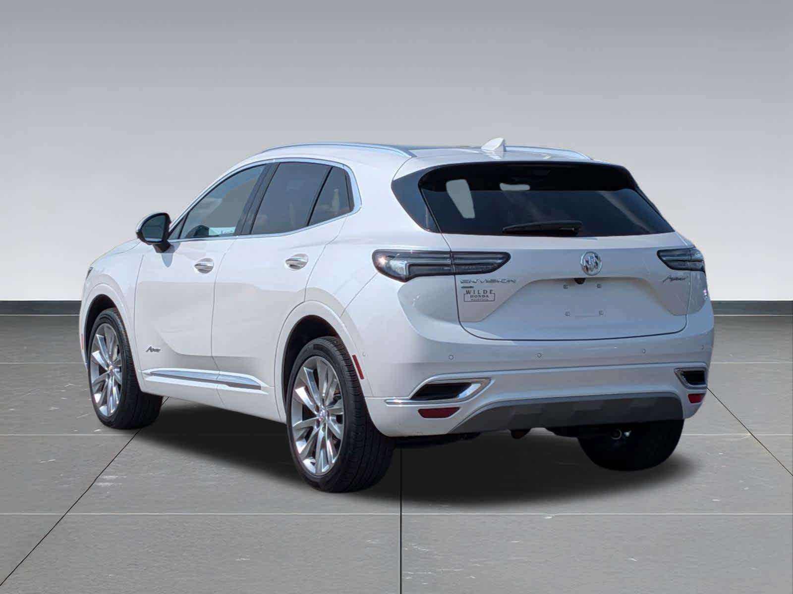 Used 2023 Buick Envision Avenir AWD/4WD image 3