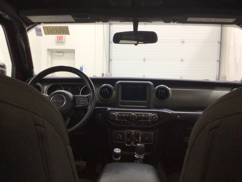 Used 2022 Jeep Gladiator Sport AWD/4WD image 25