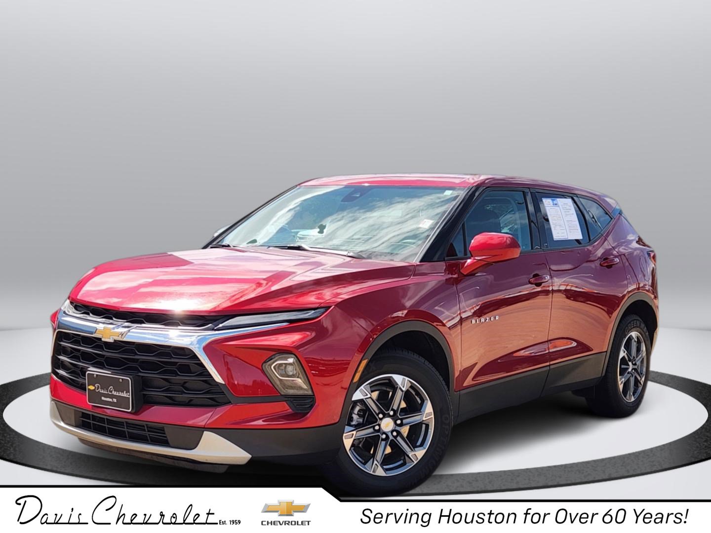 Certified 2025 Chevrolet Blazer LT AWD/4WD image 1