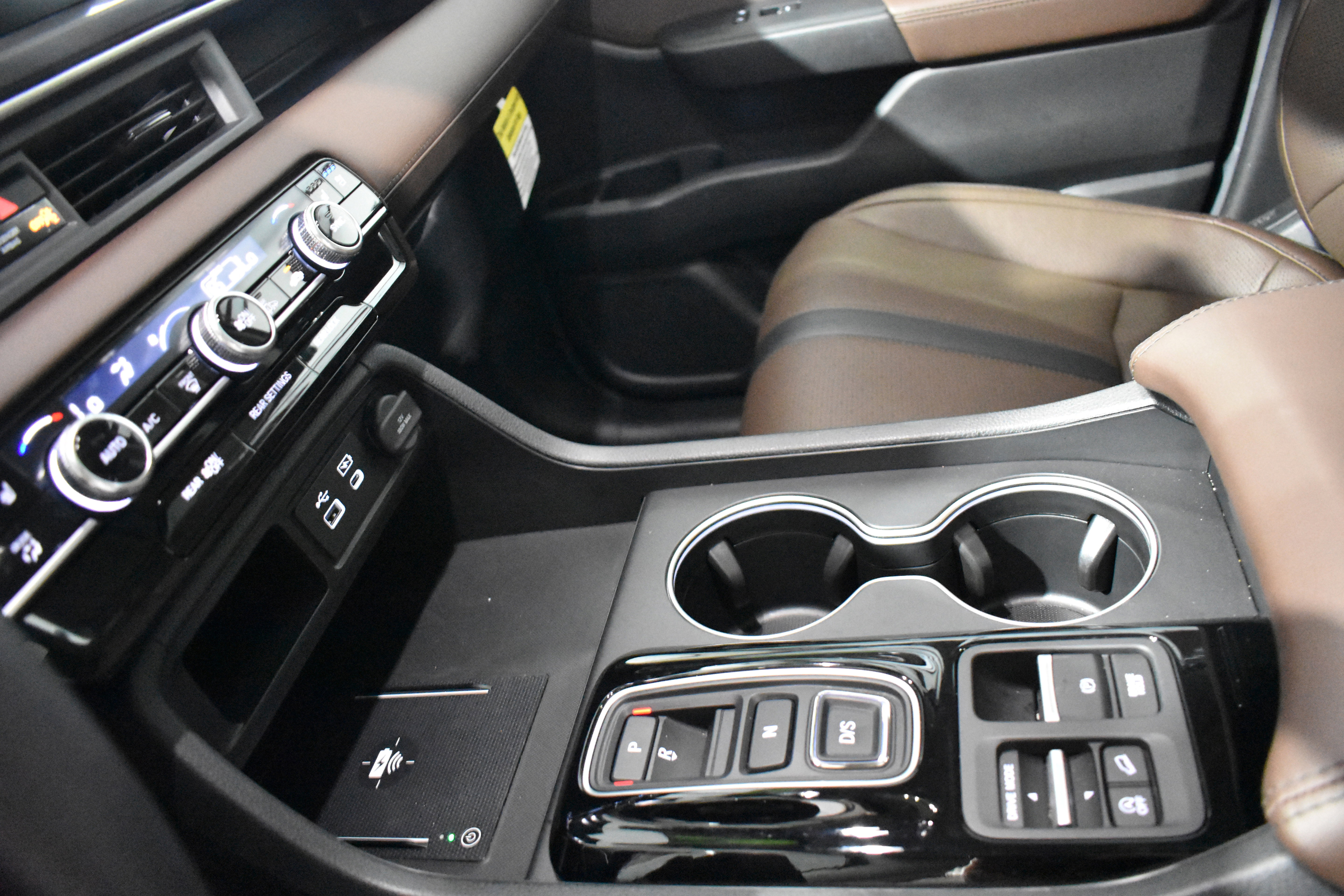 Certified 2025 Honda Pilot Elite image 21