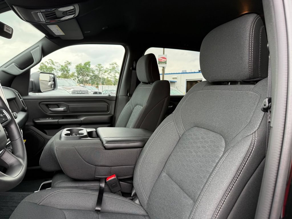 New 2026 RAM 1500 Express AWD/4WD image 25