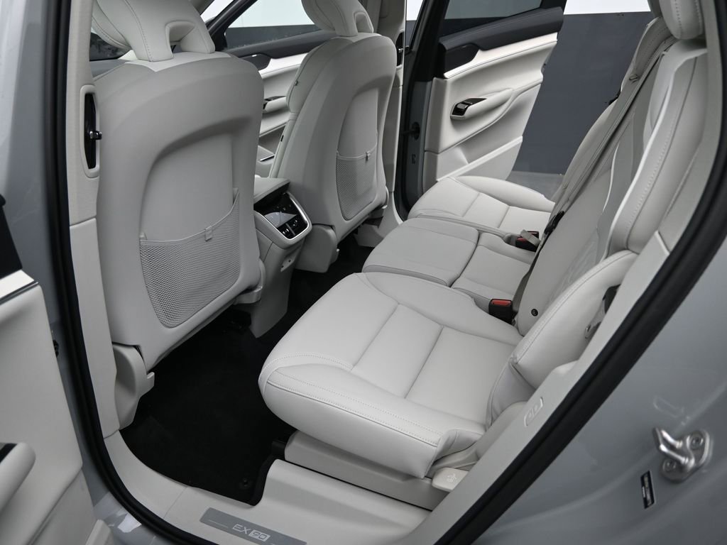 Used 2025 Volvo EX90 Ultra image 26