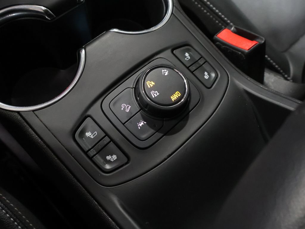Used 2024 GMC Terrain SLT AWD/4WD image 30