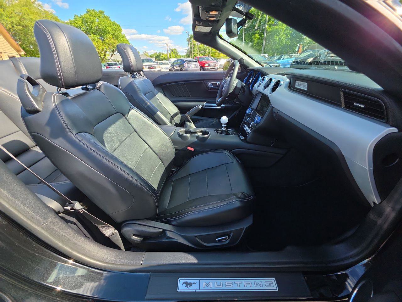 Used 2015 Ford Mustang GT Premium w/ Equipment Group 401A RWD image 7