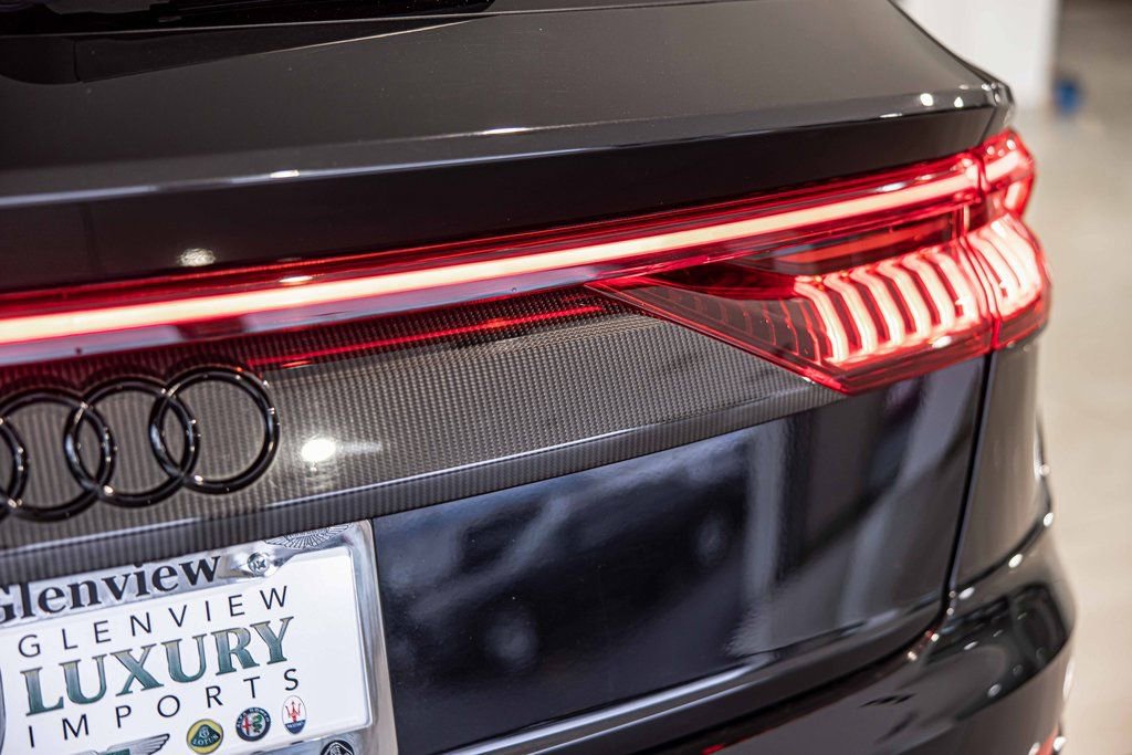 Used 2022 Audi RS Q8 w/ Carbon Optic Package image 17