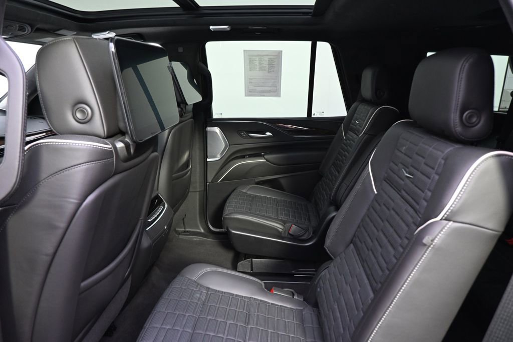 Certified 2024 Cadillac Escalade Sport Platinum w/ LPO, ONYX Package image 21