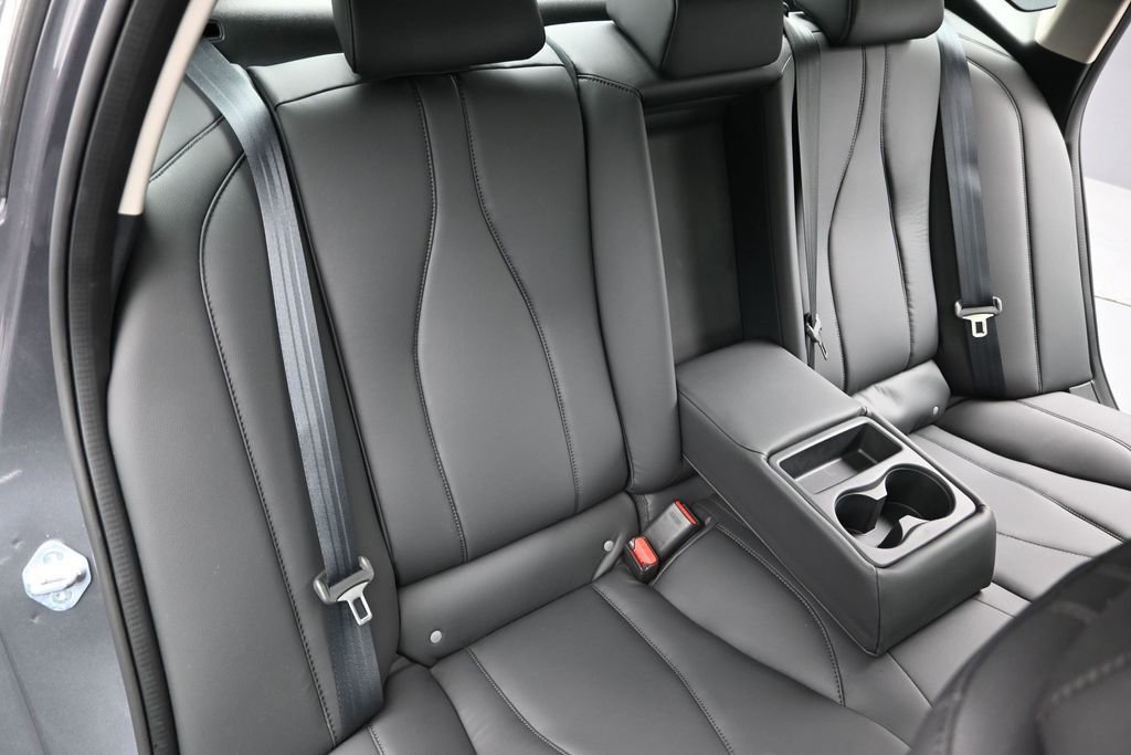 Used 2023 Acura TLX FWD image 28