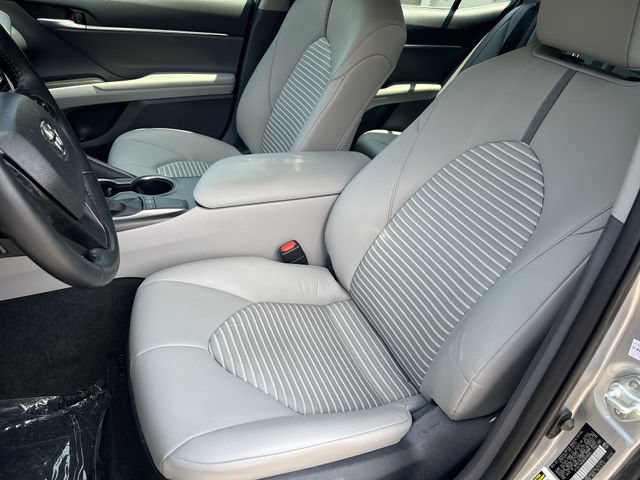 Used 2024 Toyota Camry SE FWD image 31