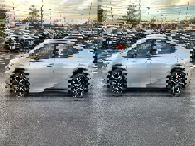 New 2025 Toyota Prius Plug-In Hybrid image 5