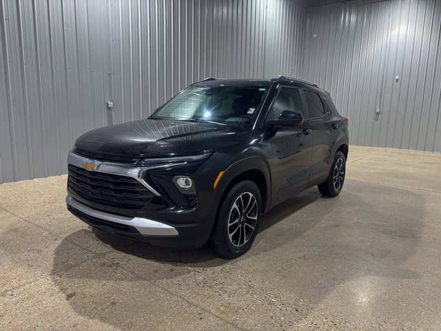 Used 2024 Chevrolet TrailBlazer LT w/ Driver Confidence Package image 1