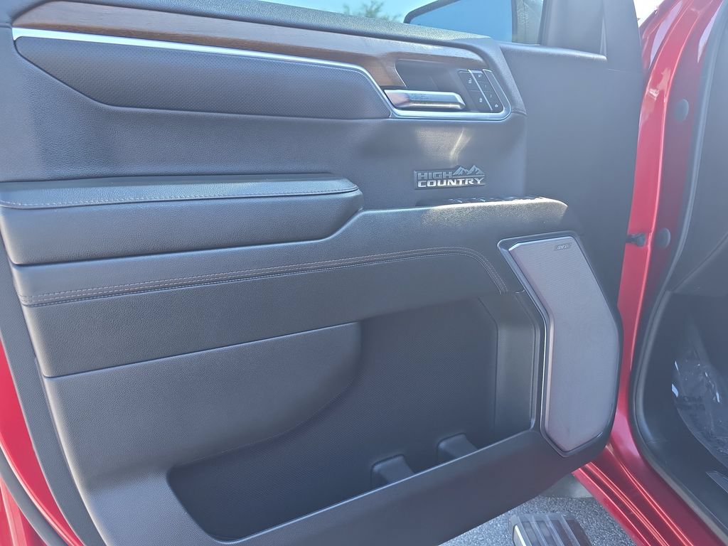 Used 2024 Chevrolet Silverado 1500 High Country w/ Max Trailering Package AWD/4WD image 18