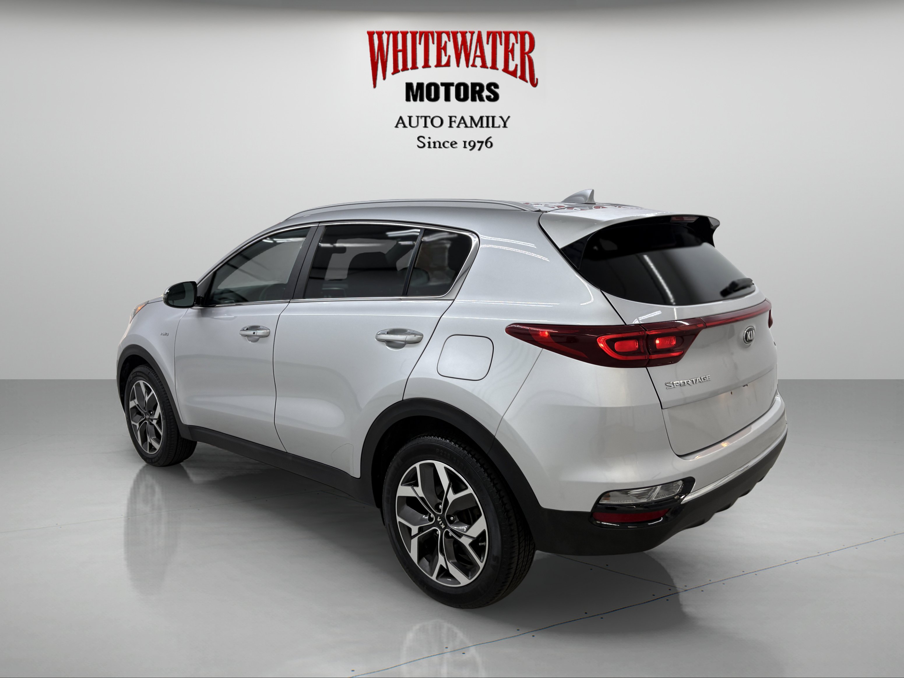Used 2021 Kia Sportage EX AWD/4WD image 2