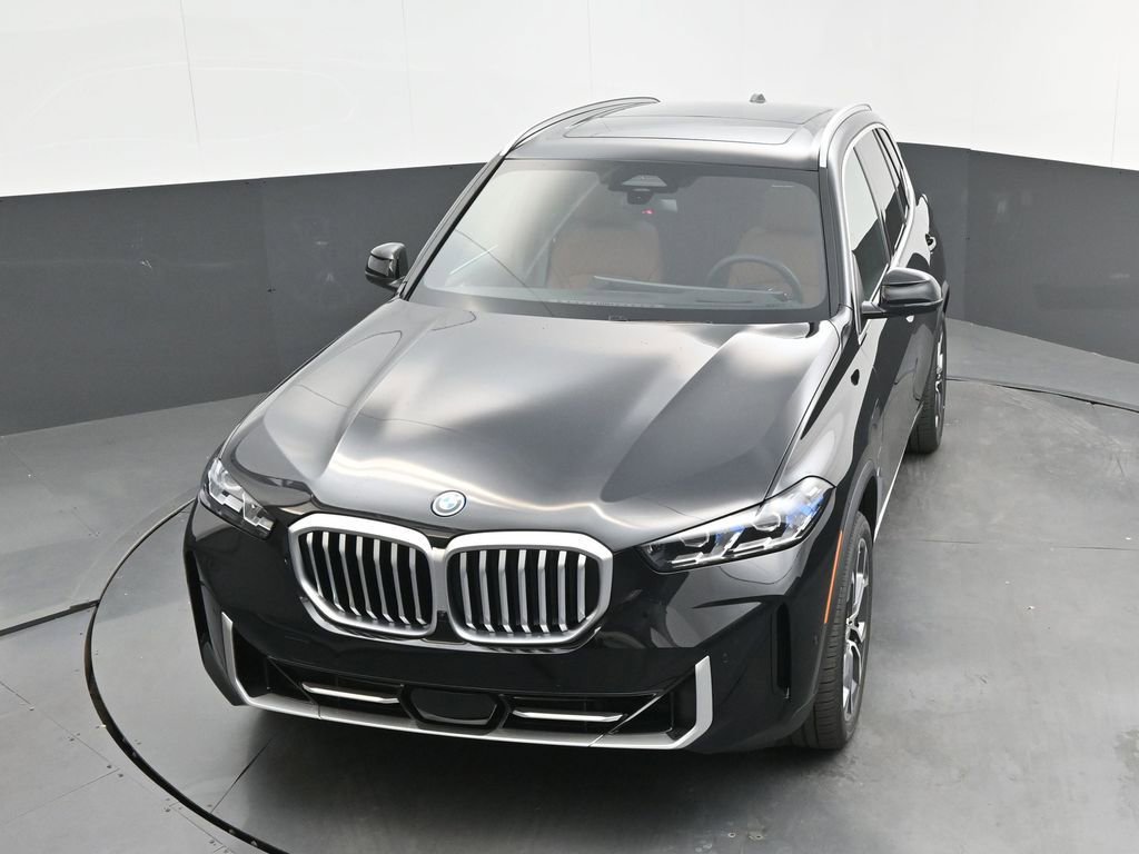 New 2026 BMW X5 xDrive50e w/ Premium Package AWD/4WD image 47