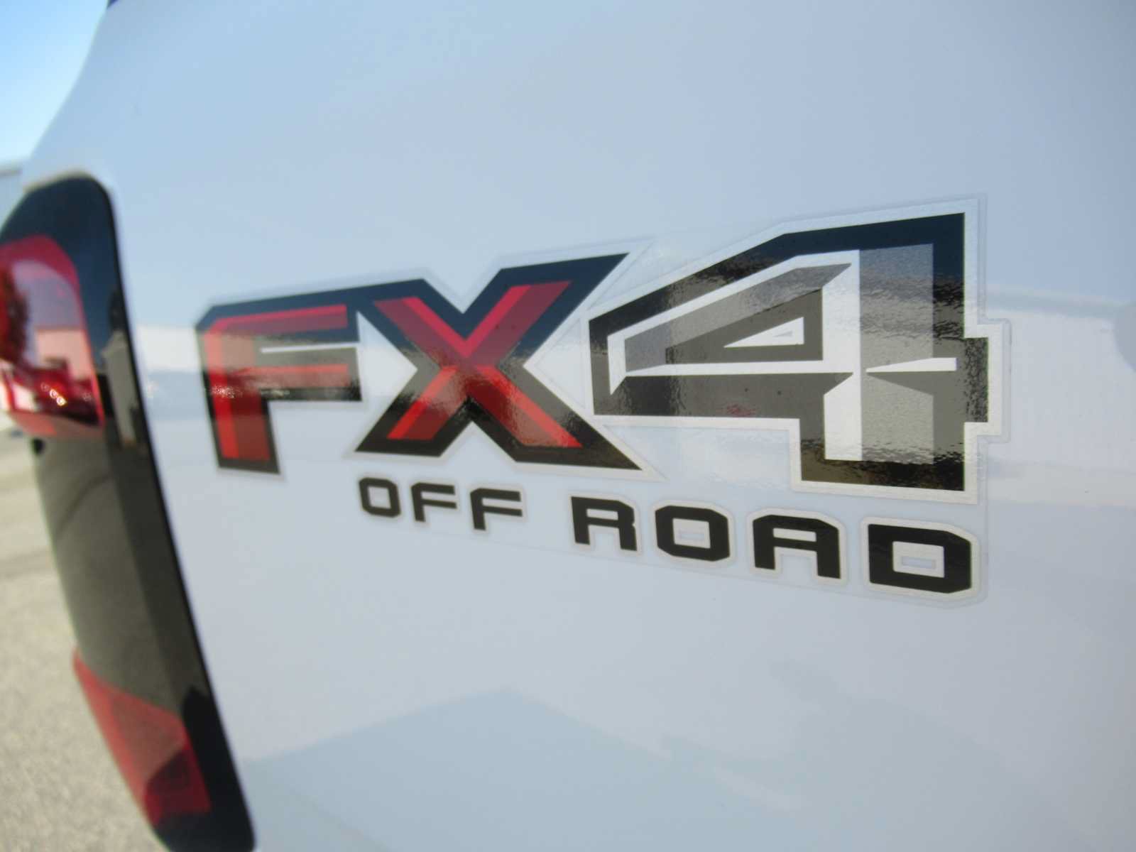 Used 2025 Ford Ranger XLT w/ Equipment Group 301A High AWD/4WD image 11
