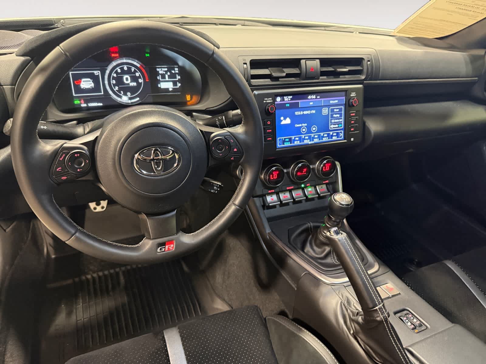Used 2024 Toyota GR86 Premium RWD image 11