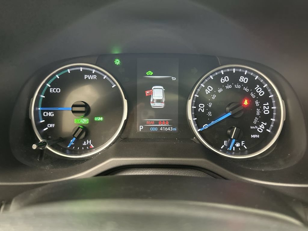 Used 2022 Toyota RAV4 SE w/ Convenience Package AWD/4WD image 13