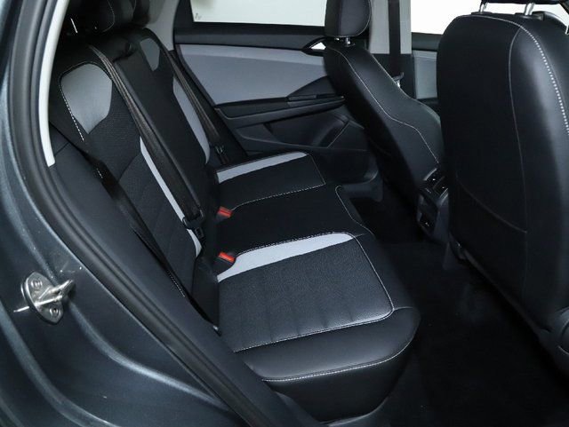 Used 2022 Volkswagen Taos SEL image 35