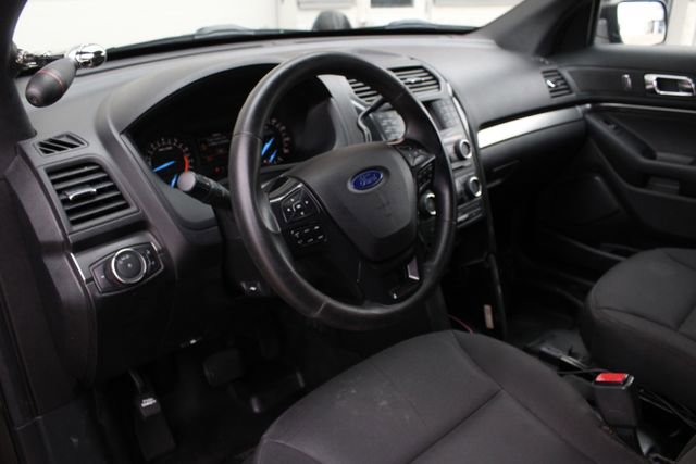 Used 2017 Ford Explorer 4WD Police Interceptor image 2