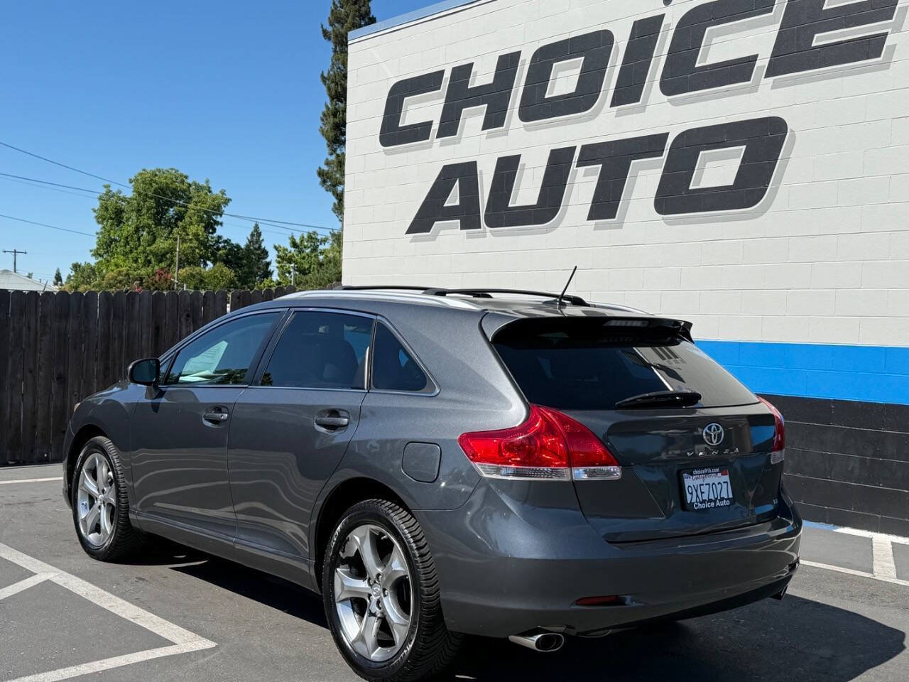 Used 2012 Toyota Venza LE FWD image 22