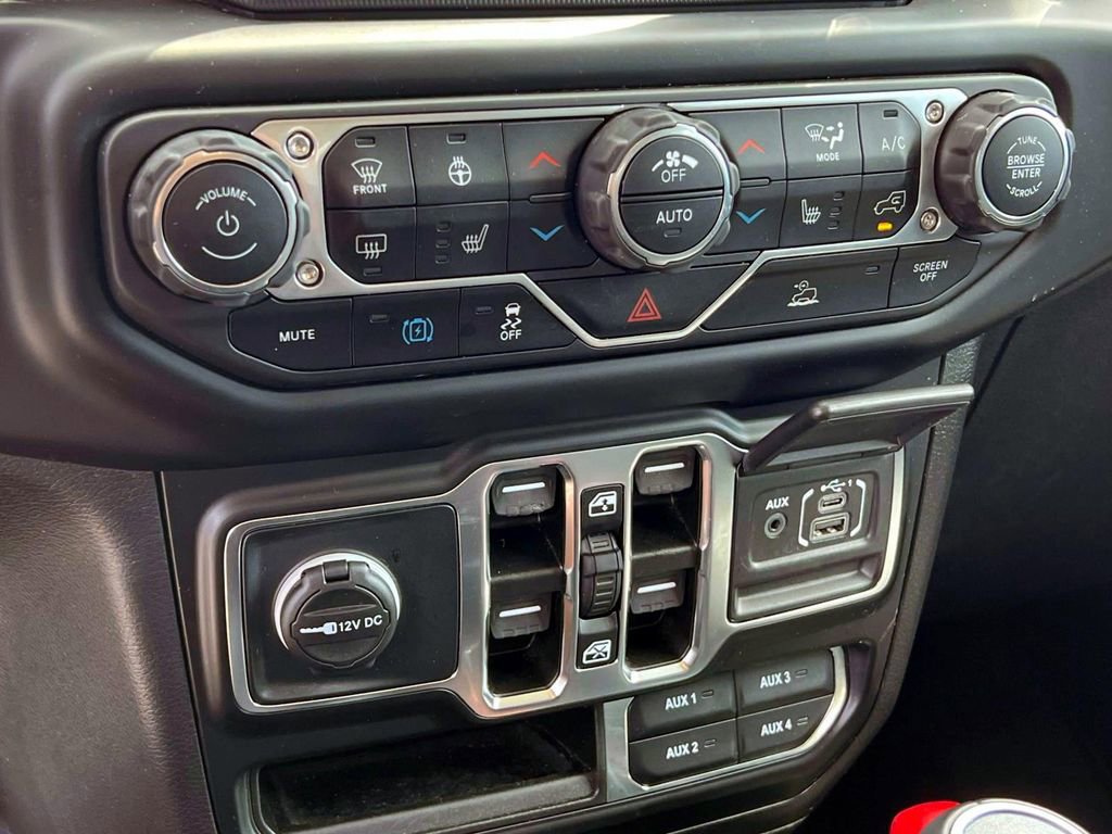 Used 2022 Jeep Wrangler Unlimited Sahara w/ Dual Top Group image 24