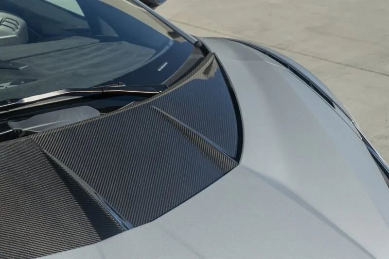 Used 2024 Lamborghini Revuelto image 34