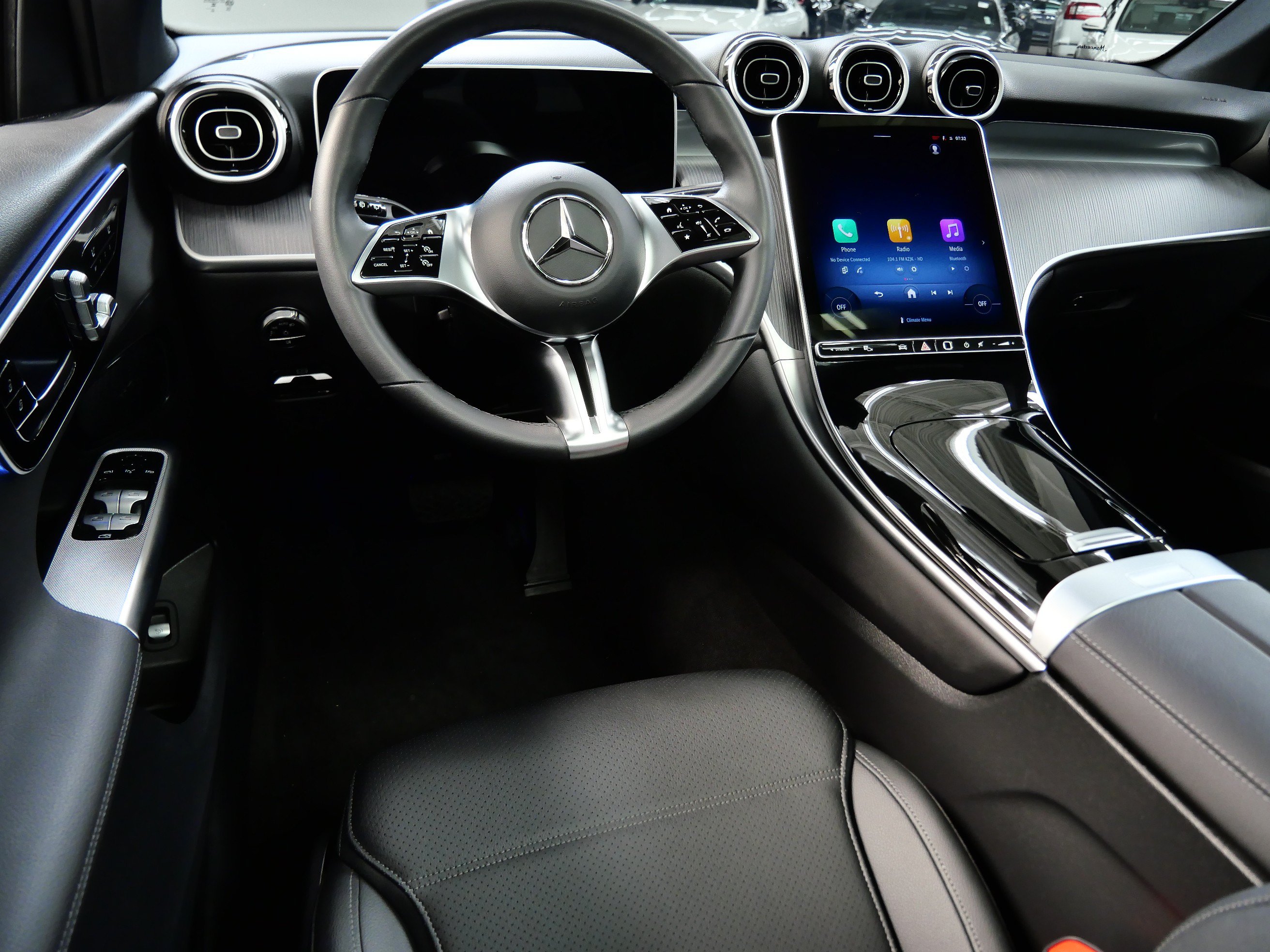 Certified 2026 Mercedes-Benz GLC 300 4MATIC image 2