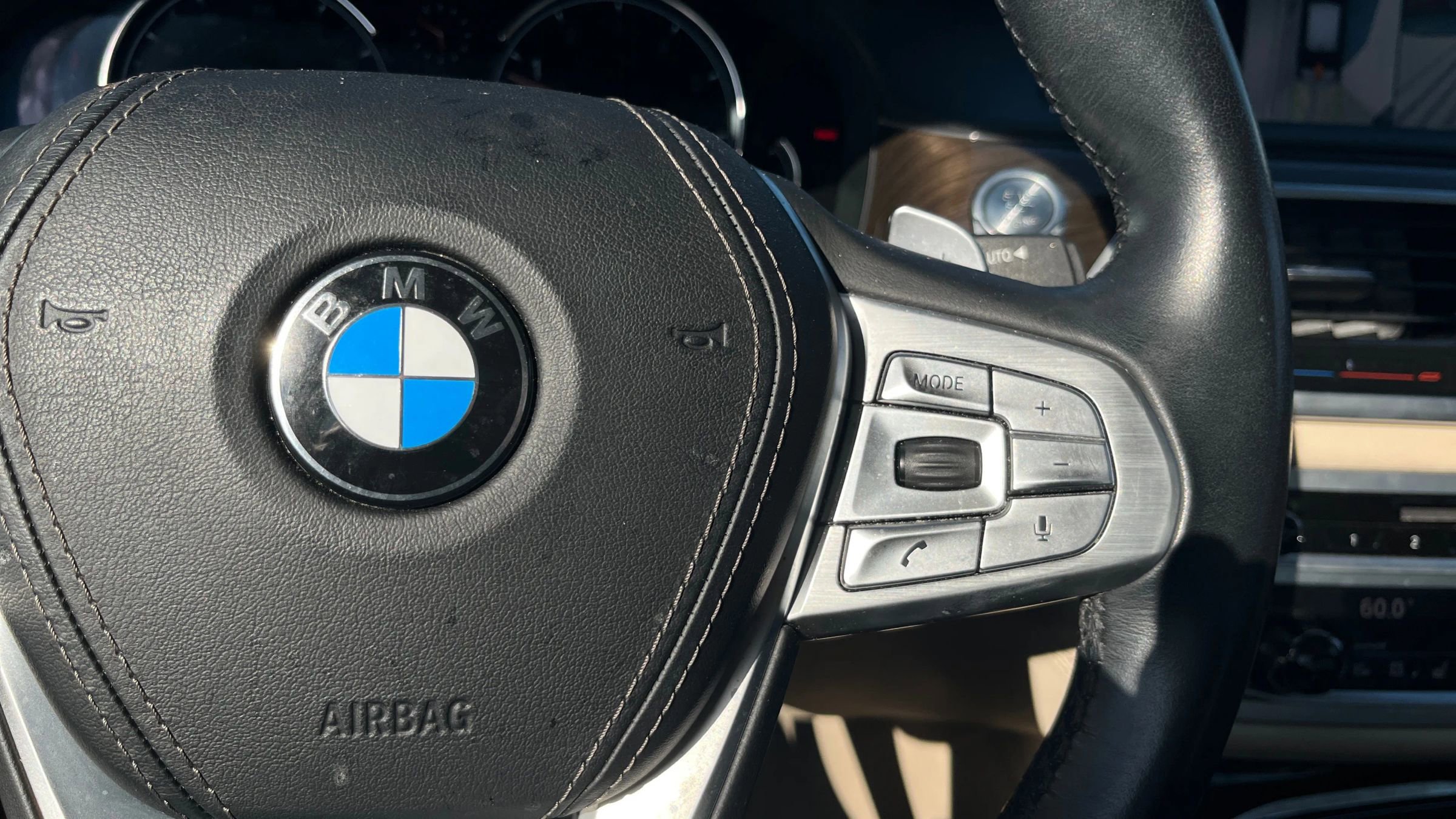 Used 2017 BMW 740i xDrive image 29