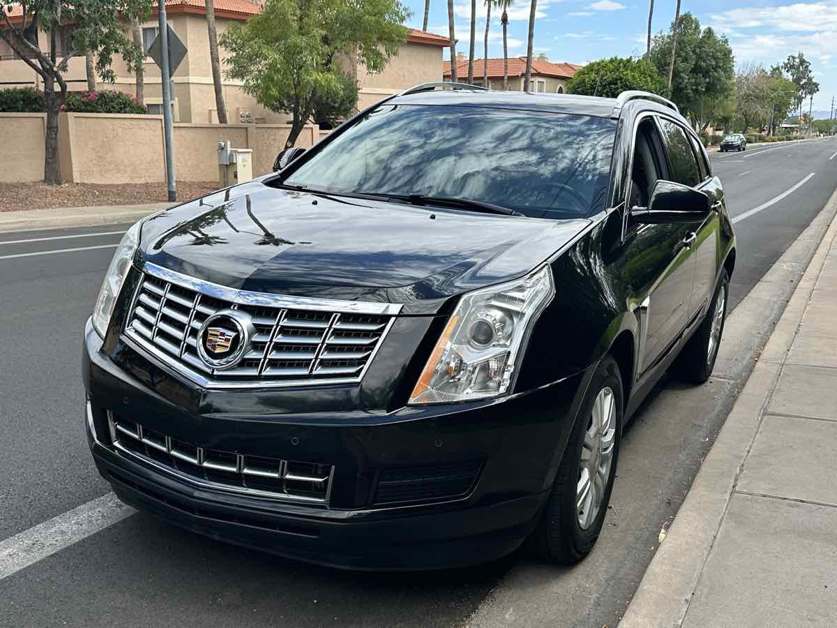 Used 2016 Cadillac SRX Luxury w/ Driver Awareness Package FWD image 4