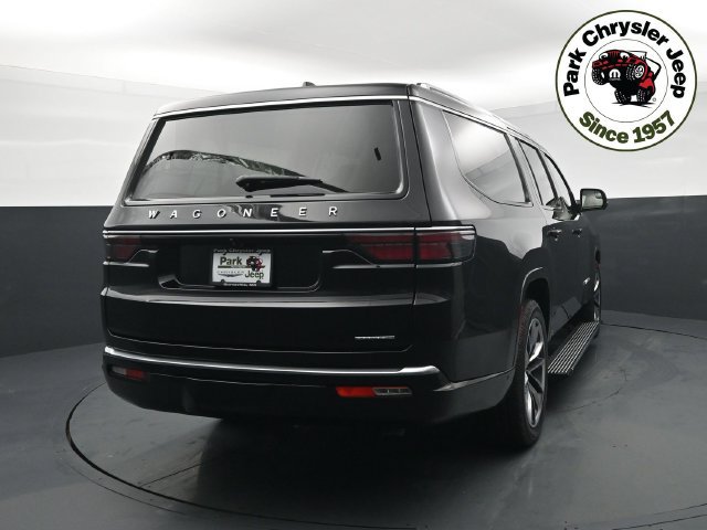 Used 2024 Jeep Wagoneer L Series III w/ Premium Group I AWD/4WD image 5
