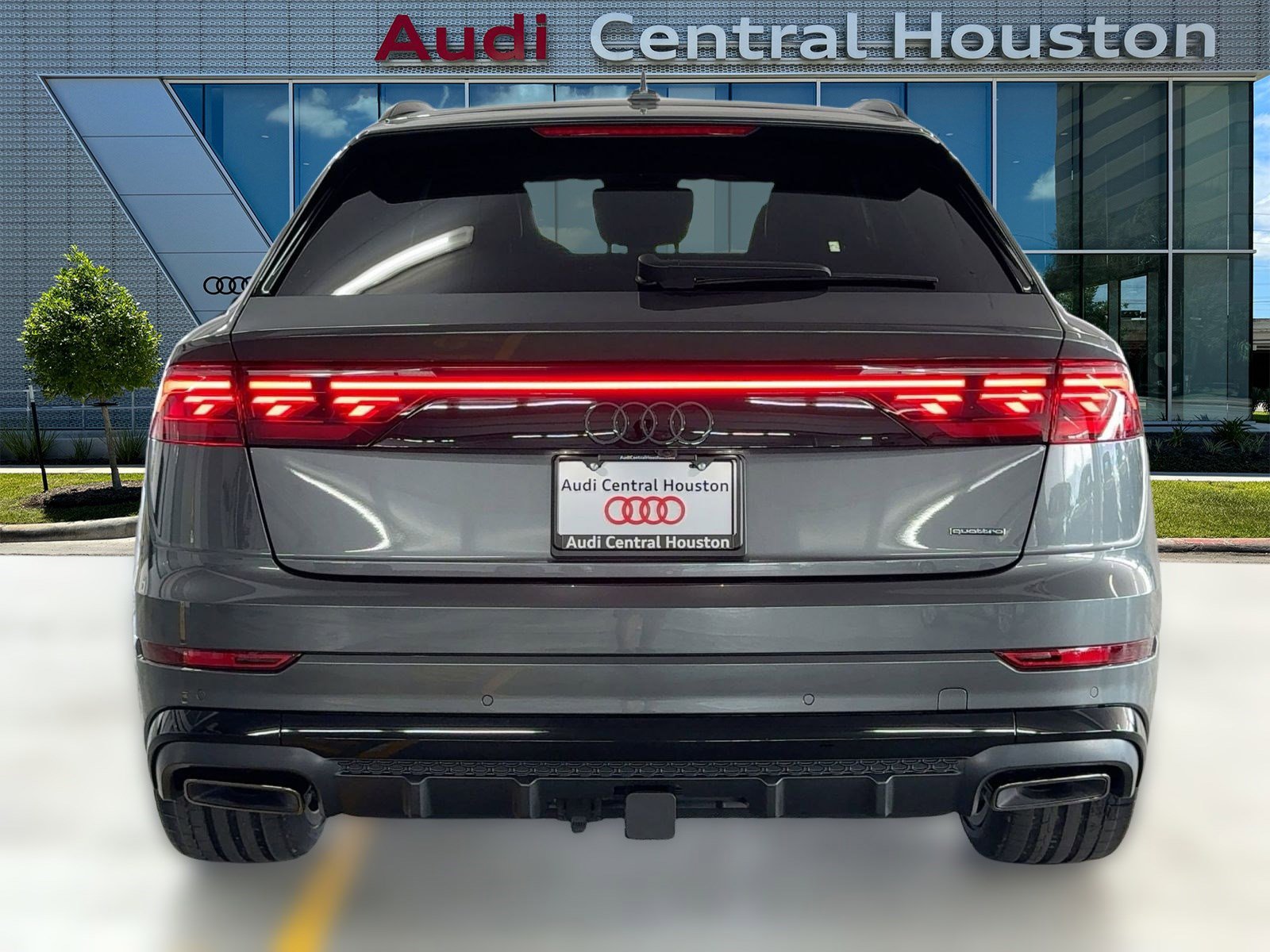New 2026 Audi Q8 Prestige image 10
