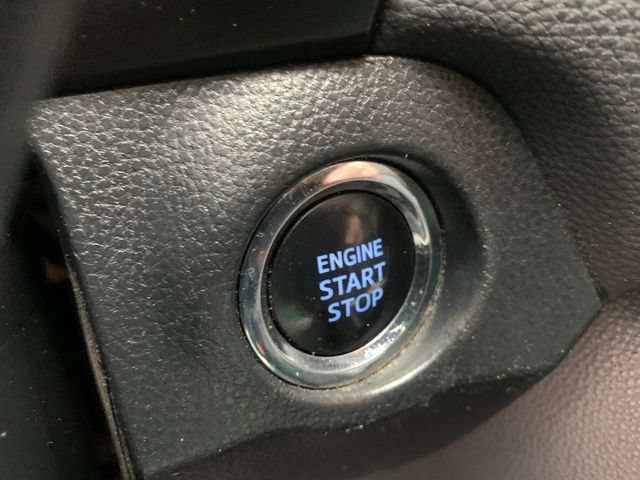 Used 2019 Toyota RAV4 XLE Premium w/ Cold Weather Package AWD/4WD image 30