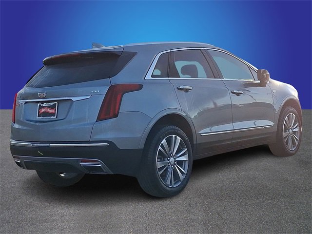 Used 2025 Cadillac XT5 Premium Luxury image 4