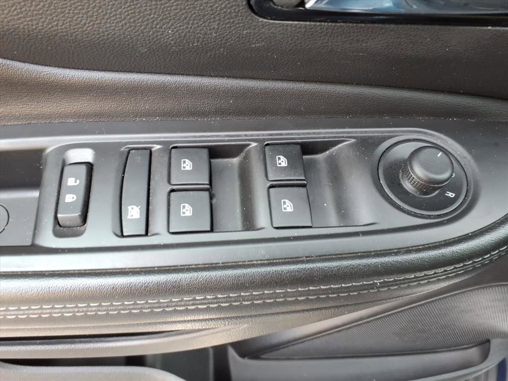 Used 2020 Buick Encore Preferred image 23