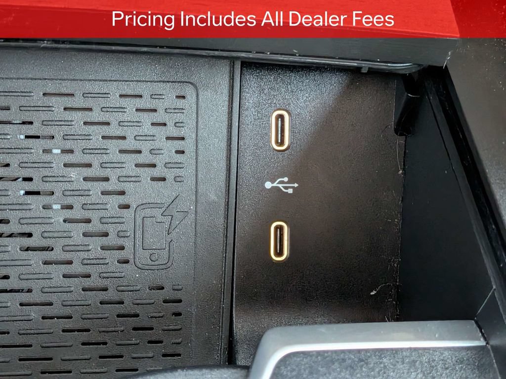 Used 2024 Mercedes-Benz GLS 450 4MATIC image 25