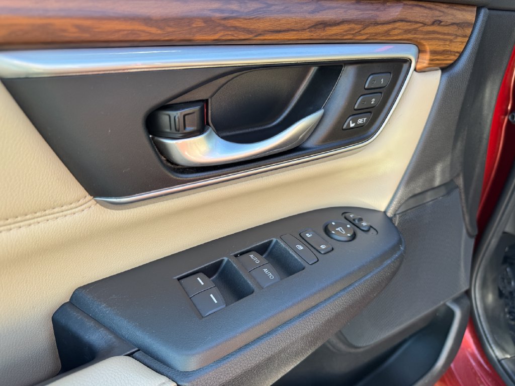 Used 2017 Honda CR-V EX-L image 14