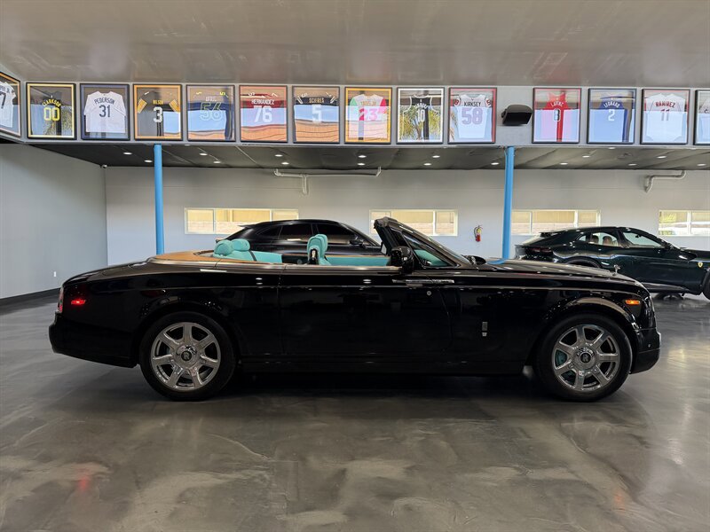 Used 2013 Rolls-Royce Phantom Drophead Coupe RWD image 19