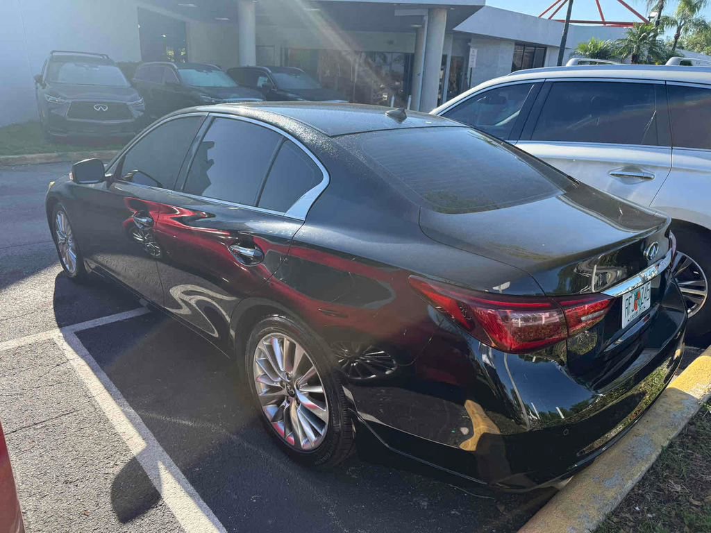 Used 2021 INFINITI Q50 Luxe image 4