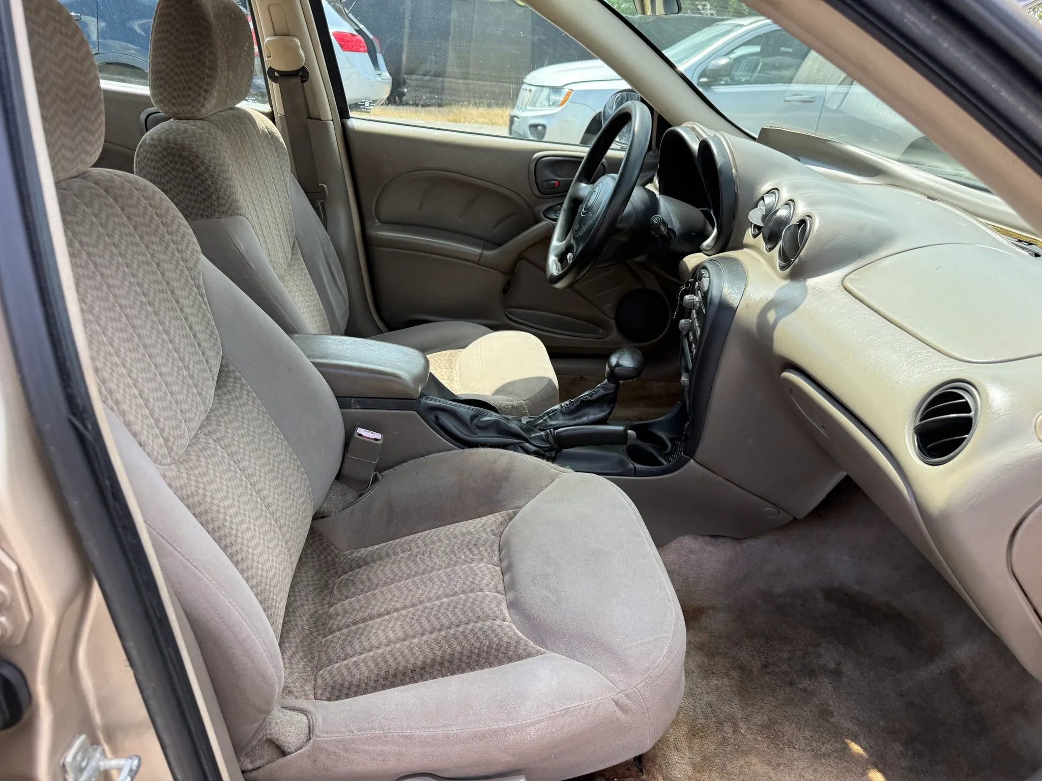 Used 2004 Pontiac Grand Am SE FWD image 18